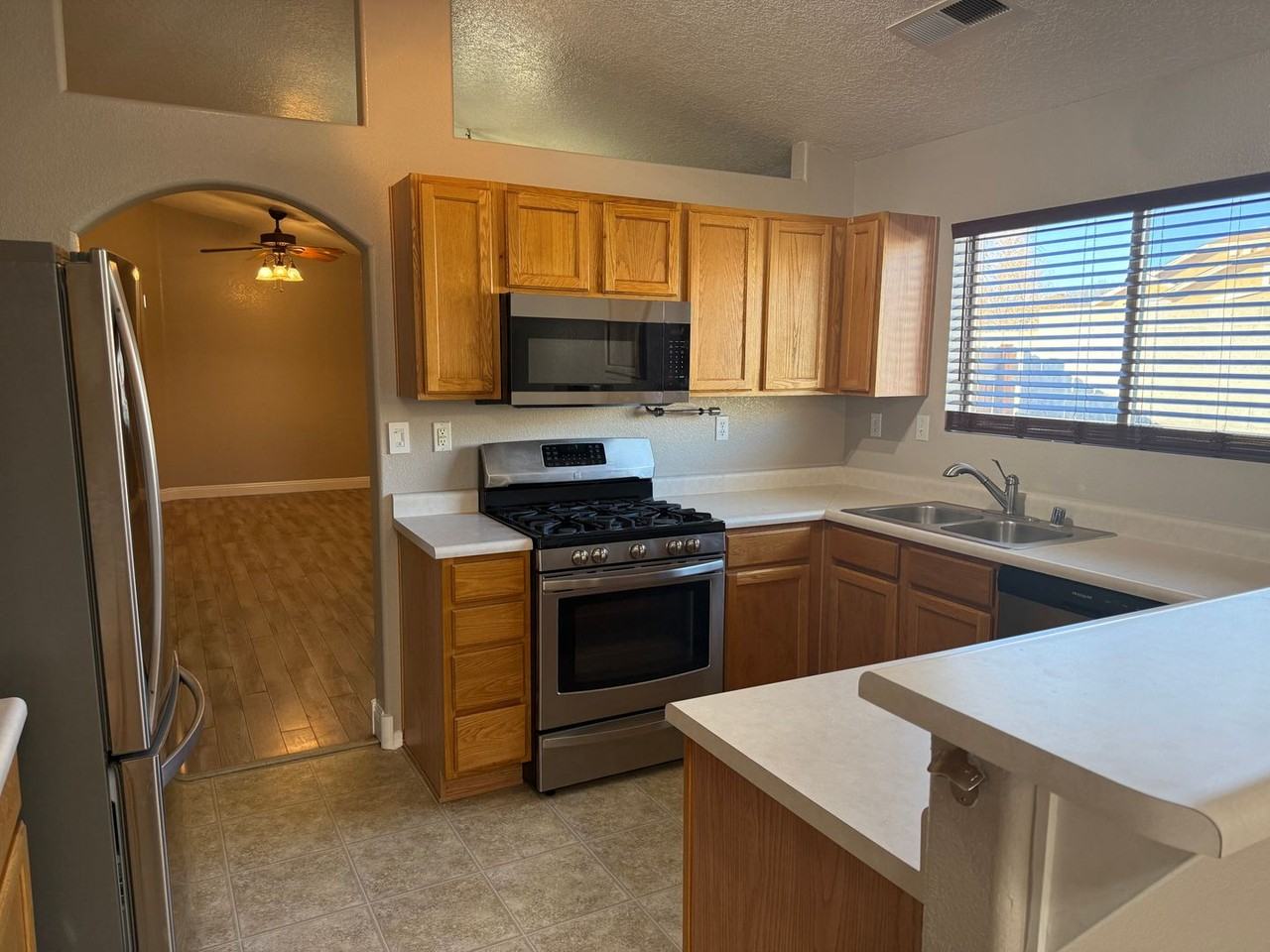 6139 Stargazer Ave Nw - Photo 5 of 16