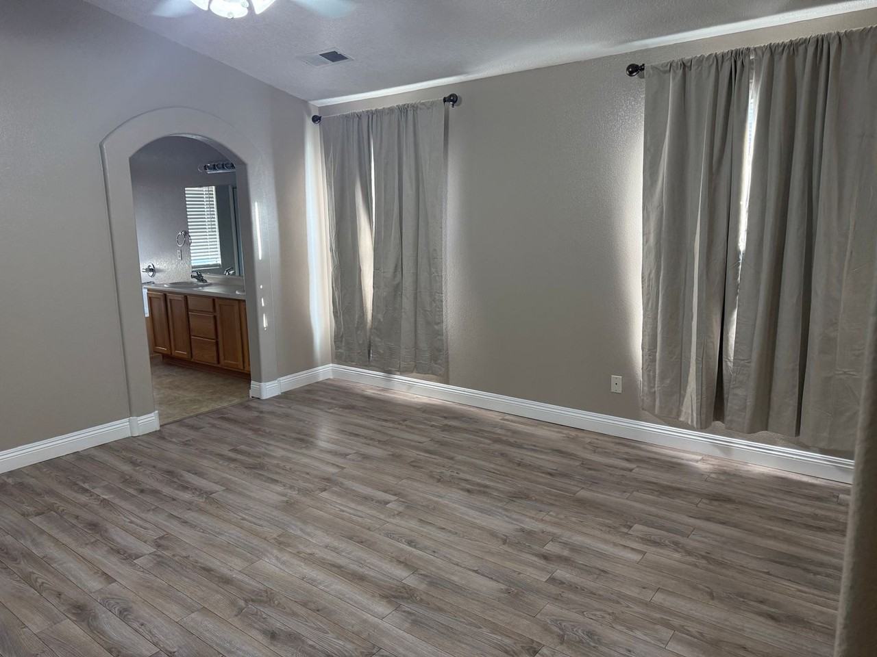 6139 Stargazer Ave Nw - Photo 6 of 16