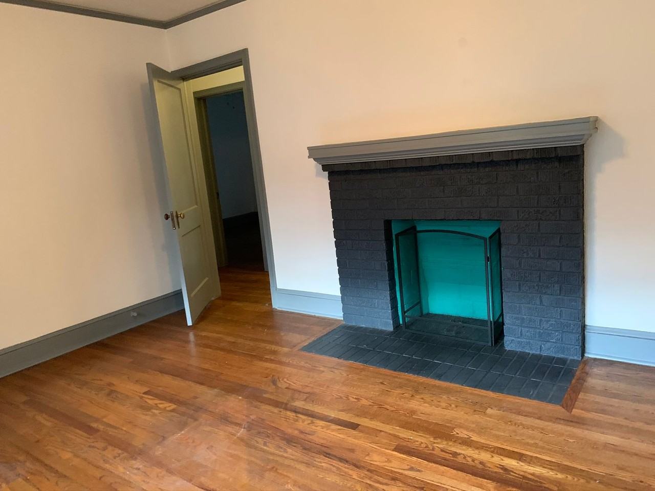 555 King Ave - Photo 5 of 17