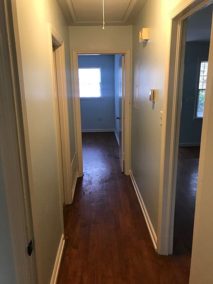 180 Riverdale Dr - Photo 5 of 7