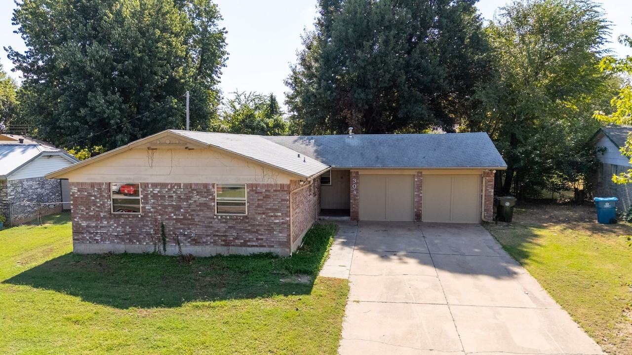 304 W Campbell Dr - Photo 3 of 30