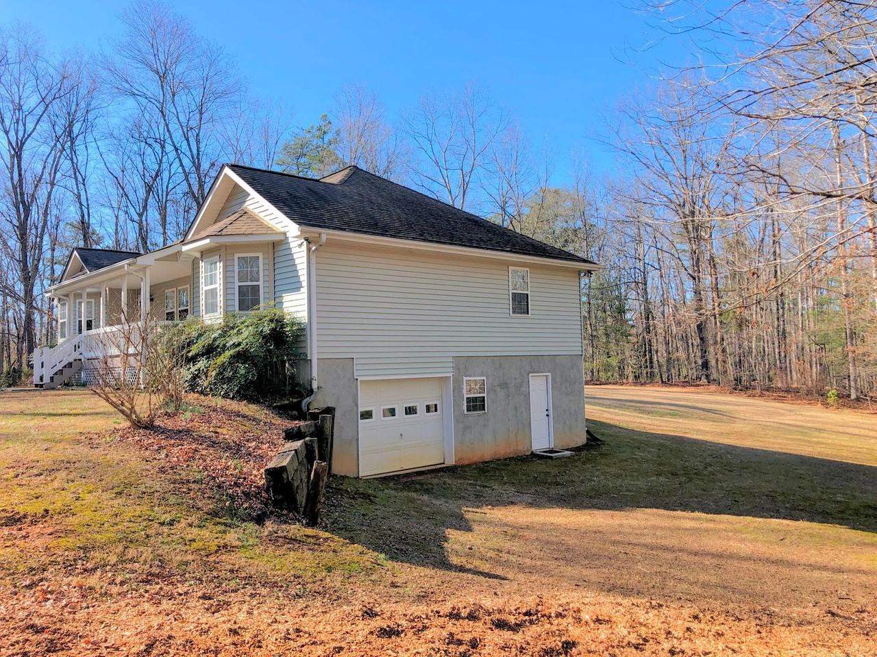 363 Goose Creek Ln - Photo 4 of 36