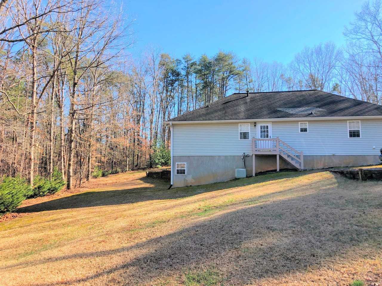 363 Goose Creek Ln - Photo 5 of 36