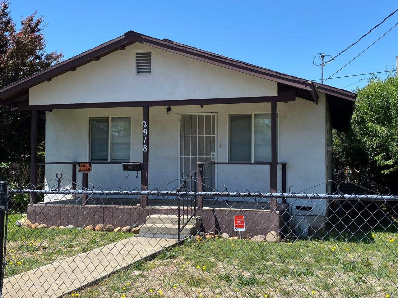 2918 El Noble Ave - Photo 6 of 10