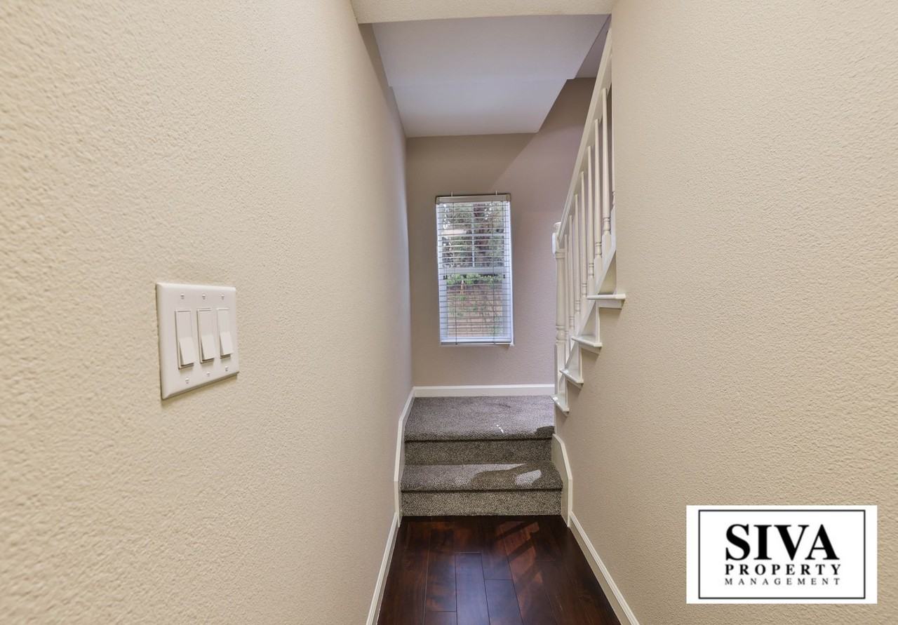 808 Lenzen Ave #102 - Photo 5 of 21