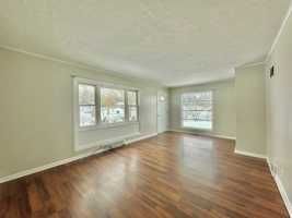 featured image of 833 Westmoreland Ave