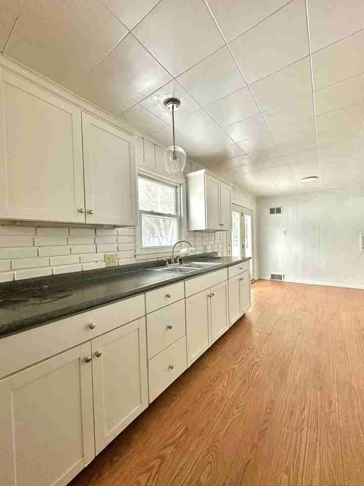 833 Westmoreland Ave - Photo 4 of 19