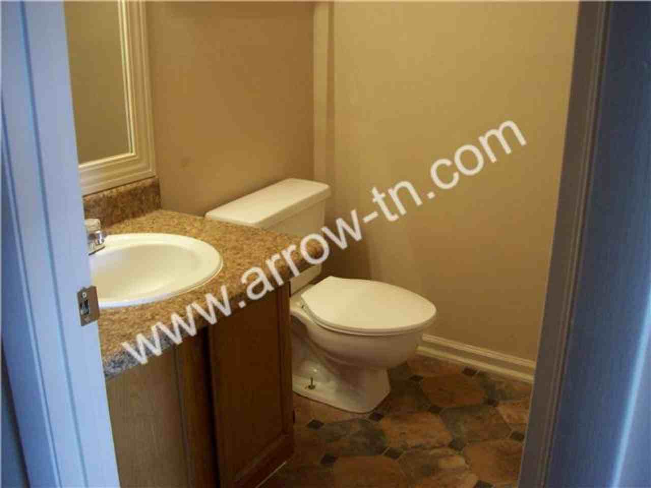 1712 Westchester Dr - Photo 4 of 5