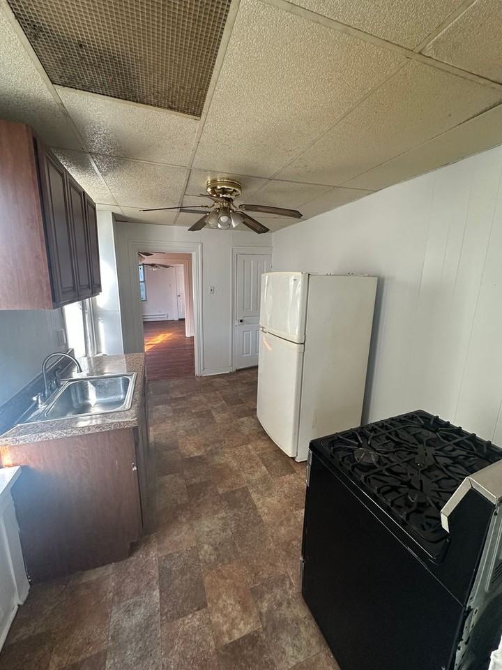 728 Glen Pl - Photo 7 of 15