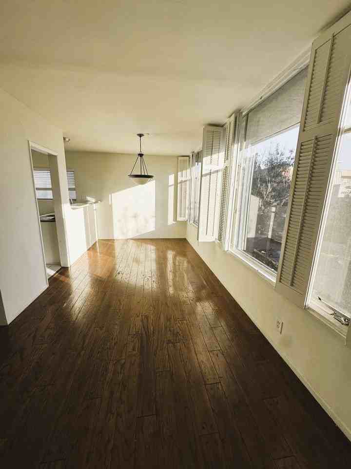 337 S Elm Dr. - Photo 3 of 13