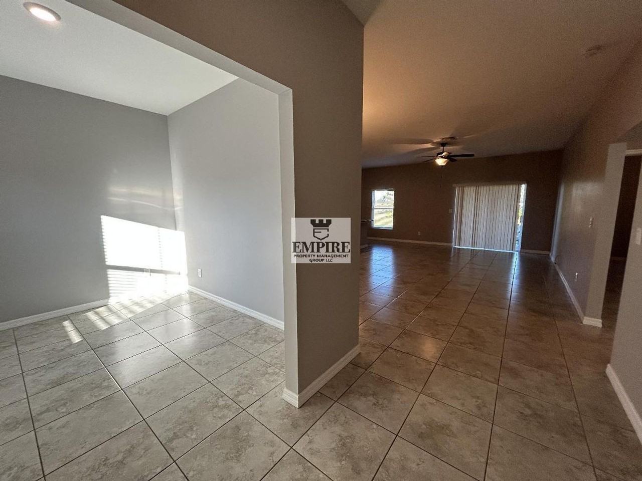 1405 Ne 43rd Ter - Photo 2 of 18