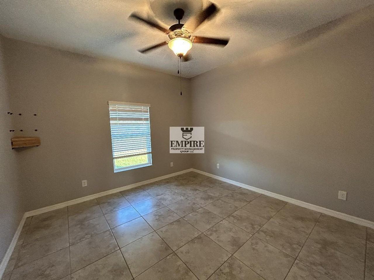 1405 Ne 43rd Ter - Photo 6 of 18