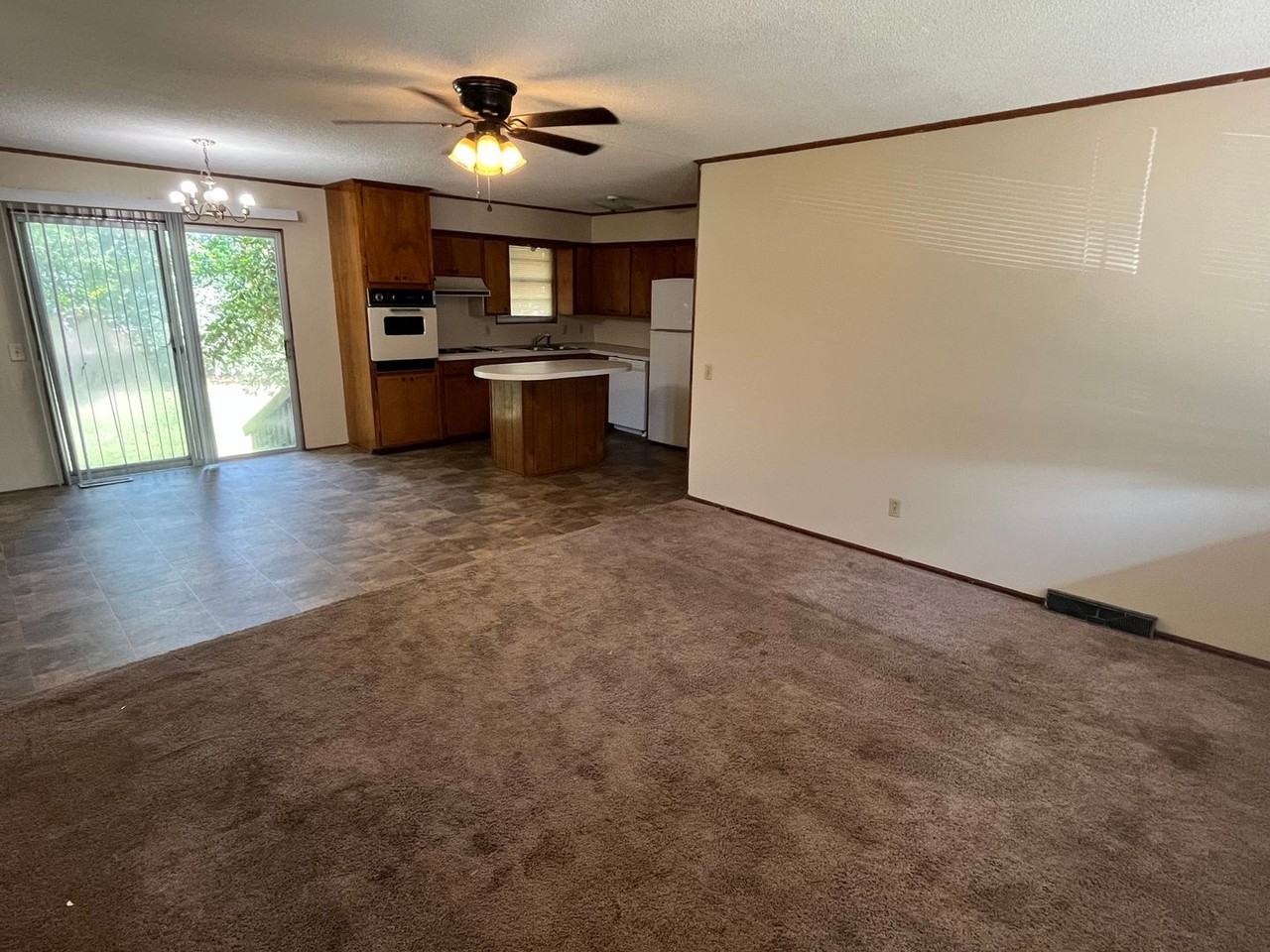 505 E Fir St - Photo 2 of 14