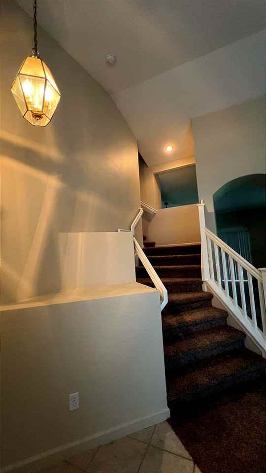 2504 Ives St - Photo 3 of 23