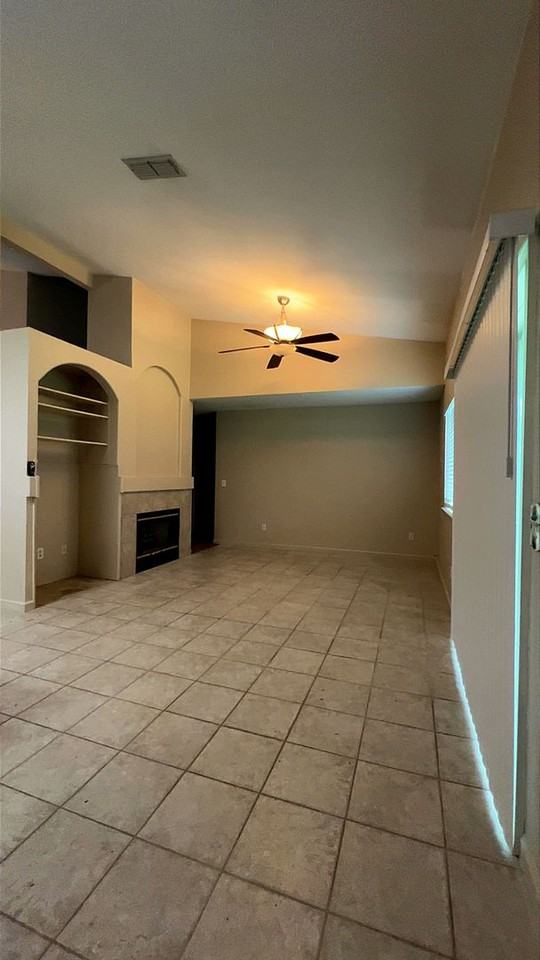 2504 Ives St - Photo 4 of 23