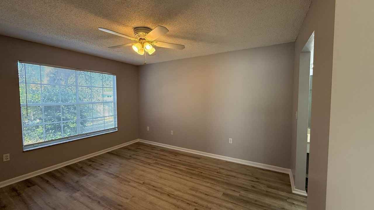 3908 39th Ave W - Photo 7 of 14