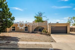 featured image of 708 Rio Arriba Ave Se