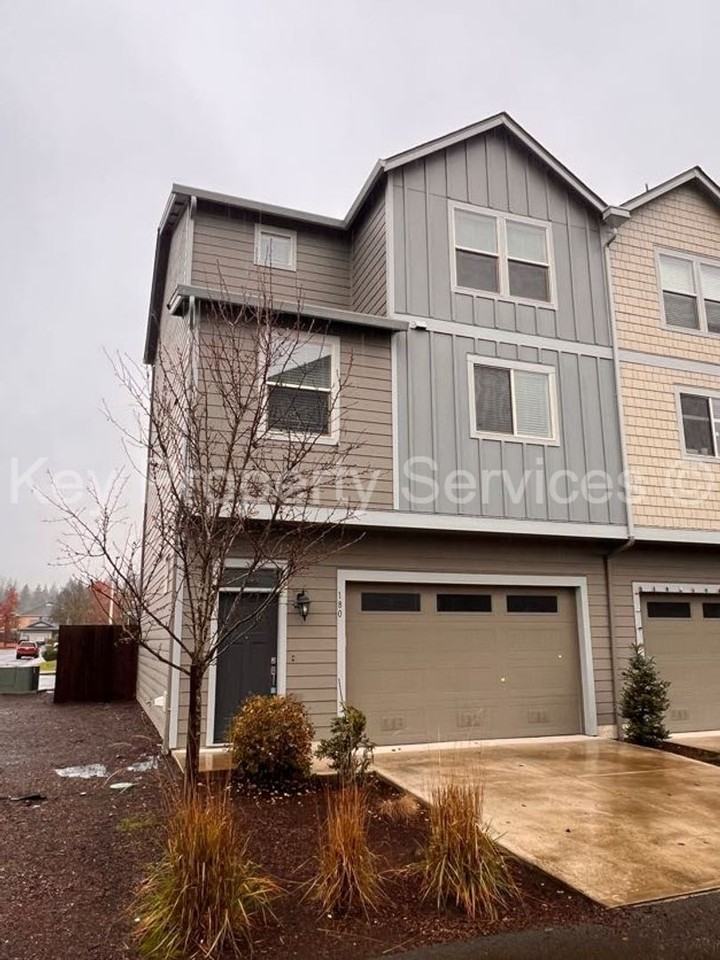 180 Loganberry Ct - Photo 2 of 23