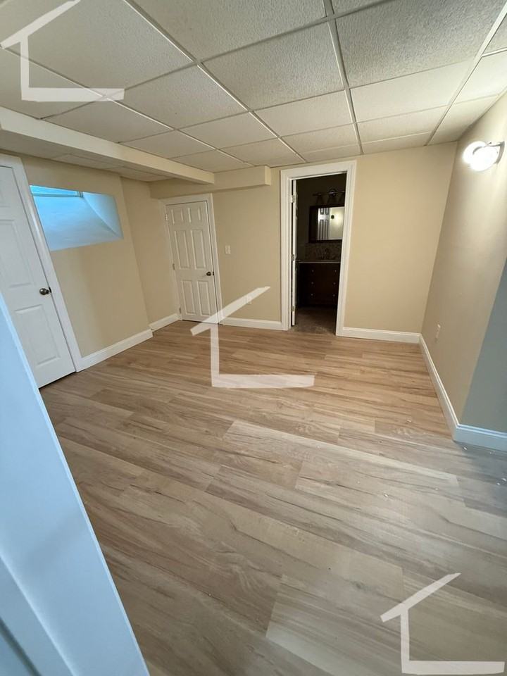 184 Saint Paul St - Photo 4 of 16