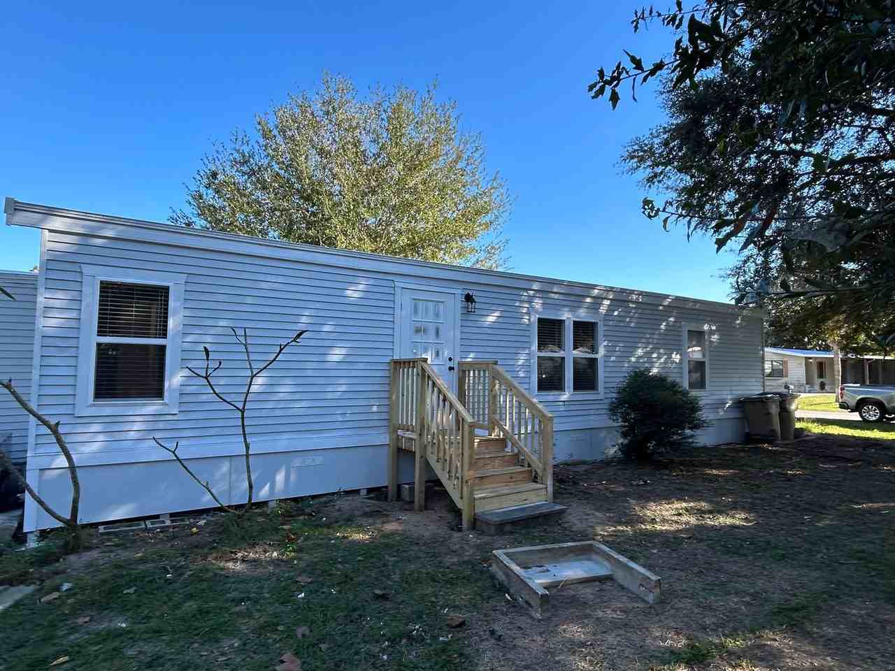 17439 Rain Tree Ct - Photo 3 of 19