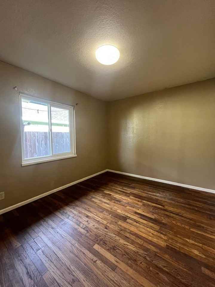 1281 W 3rd Ave - Photo 7 of 10