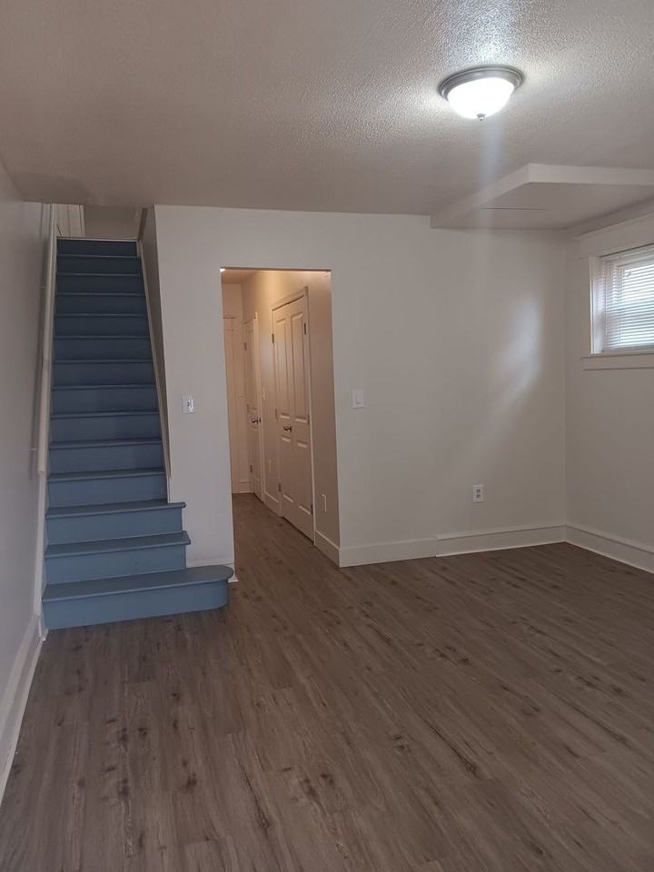 2309 Upland St - Photo 2 of 10