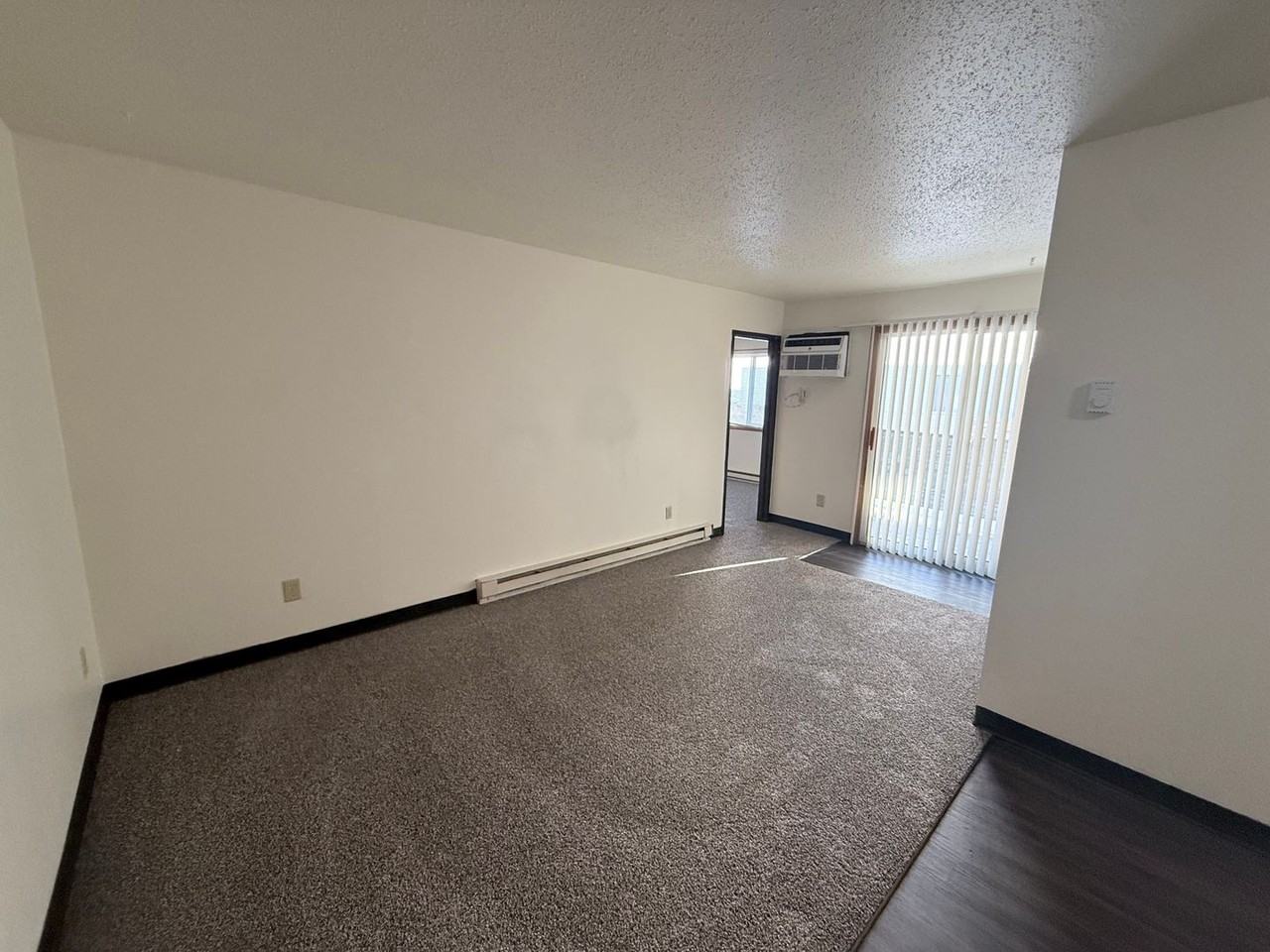 Montego - Photo 5 of 8