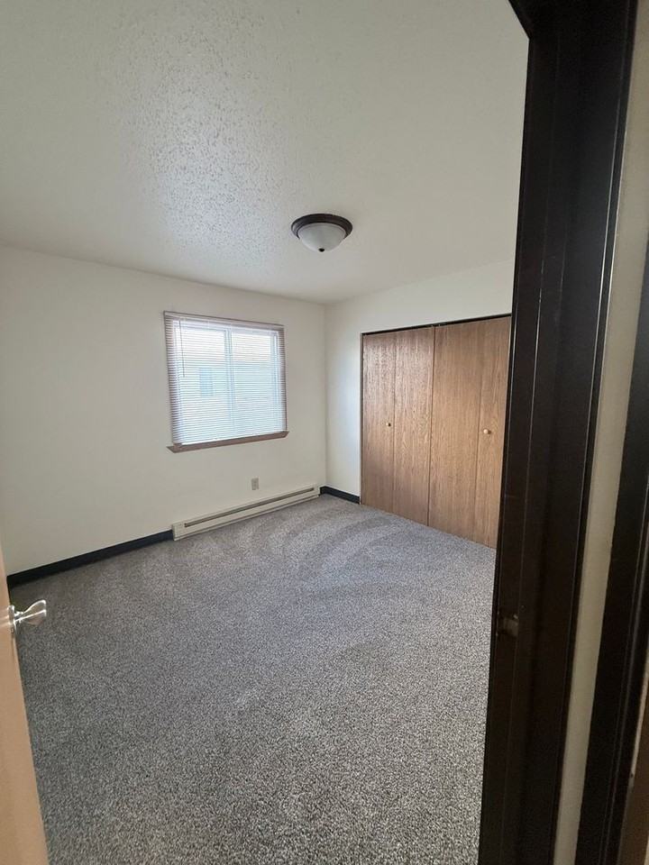 Montego - Photo 6 of 8