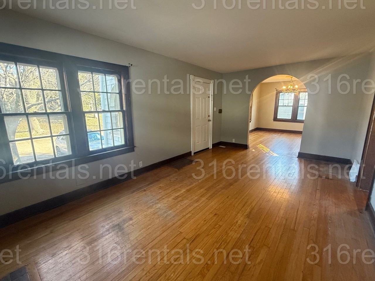 427 S Vassar St - Photo 2 of 12