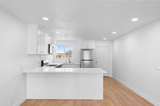 1635A - Photo 1 of 1