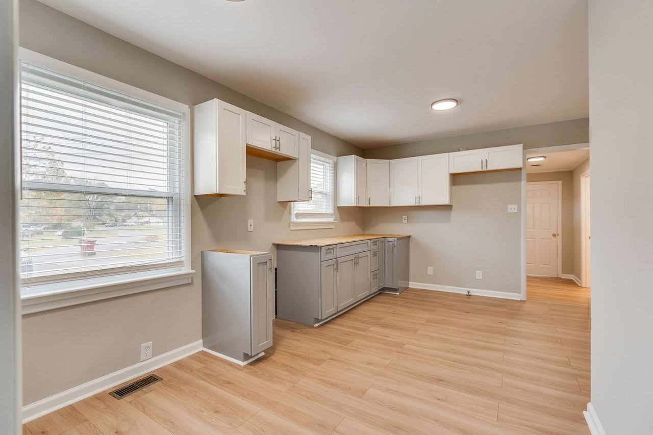 2614 Mimosa Ln - Photo 7 of 27