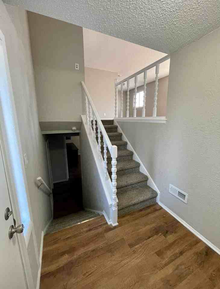 2525 N Bleckley Dr - Photo 3 of 23