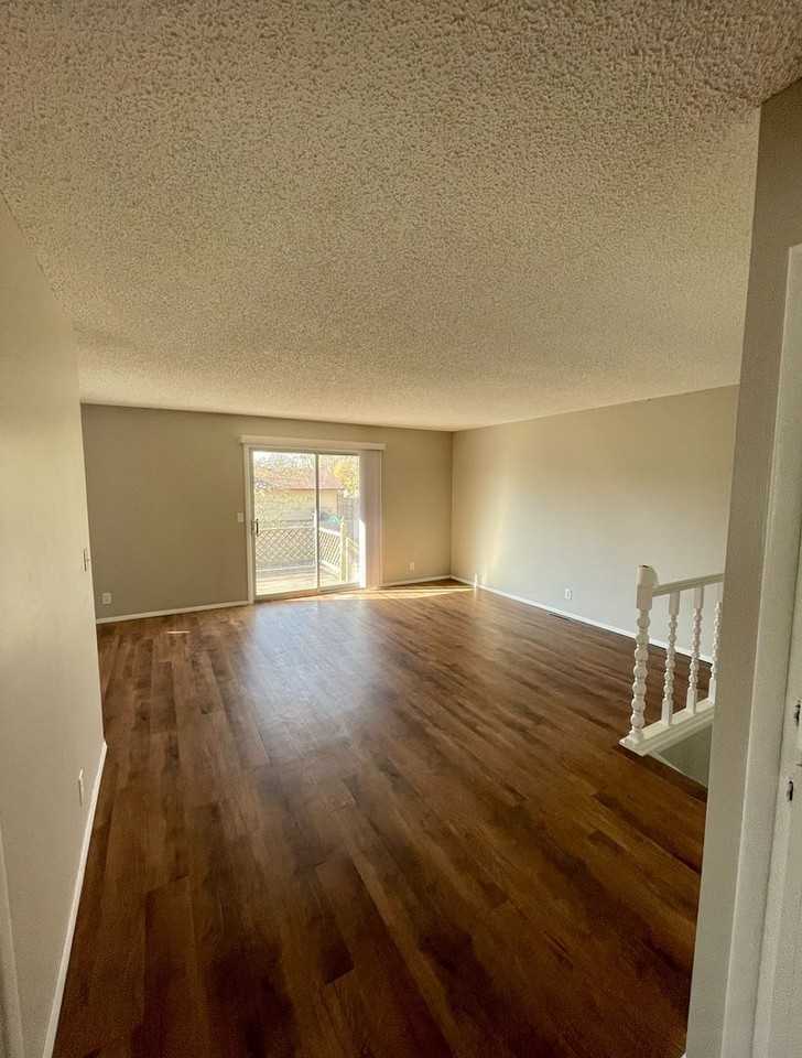 2525 N Bleckley Dr - Photo 4 of 23