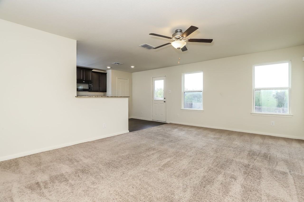 6303 Sloane Cv - Photo 5 of 17