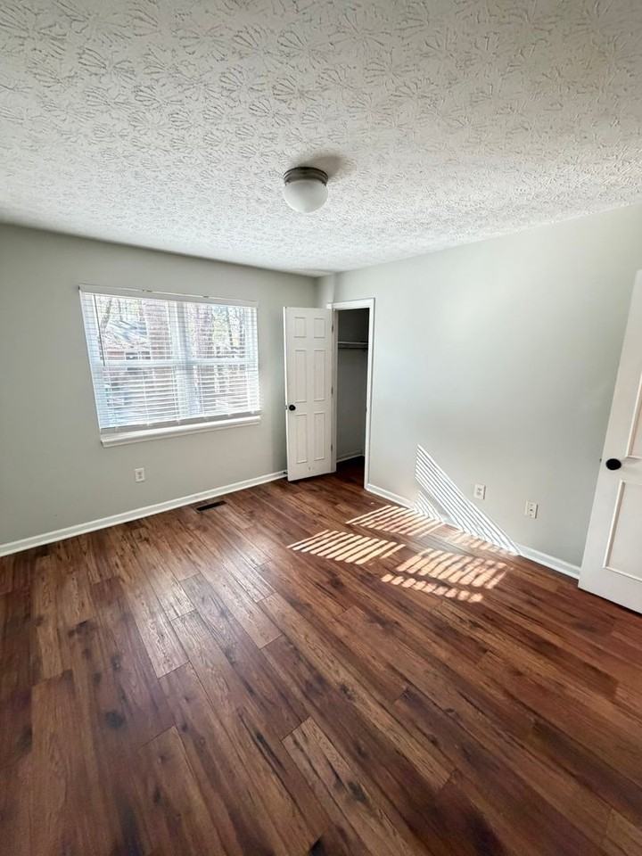 251 Sleepy Creek Dr - Photo 7 of 14