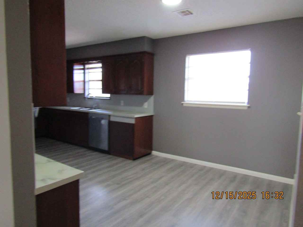 417 Nw 71st St - Photo 2 of 27