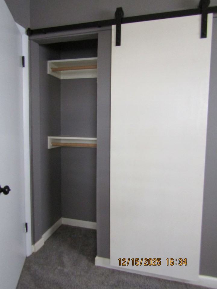 417 Nw 71st St - Photo 5 of 27