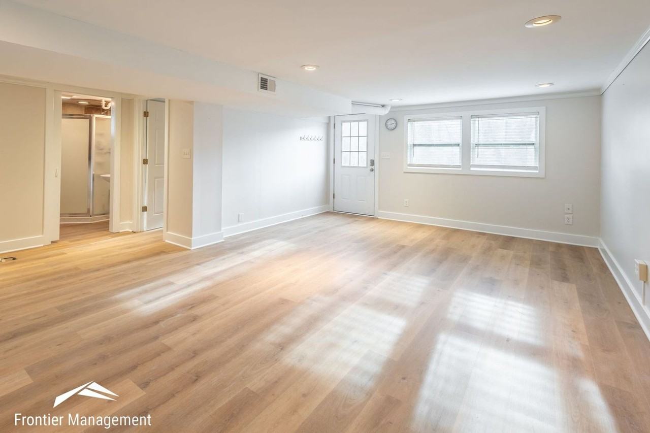 1112 Woodland St. - Photo 3 of 19