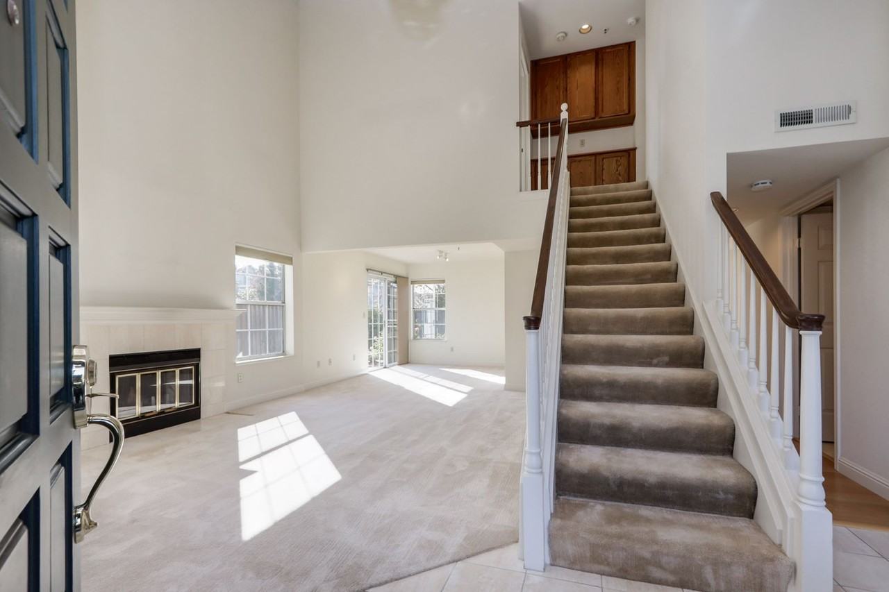 1407 Dominica Ln - Photo 6 of 44