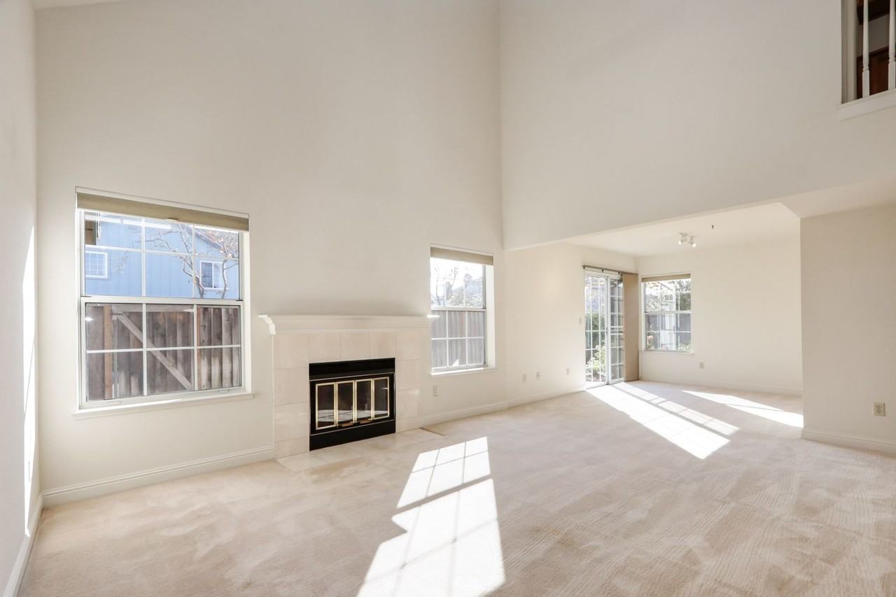 1407 Dominica Ln - Photo 7 of 44