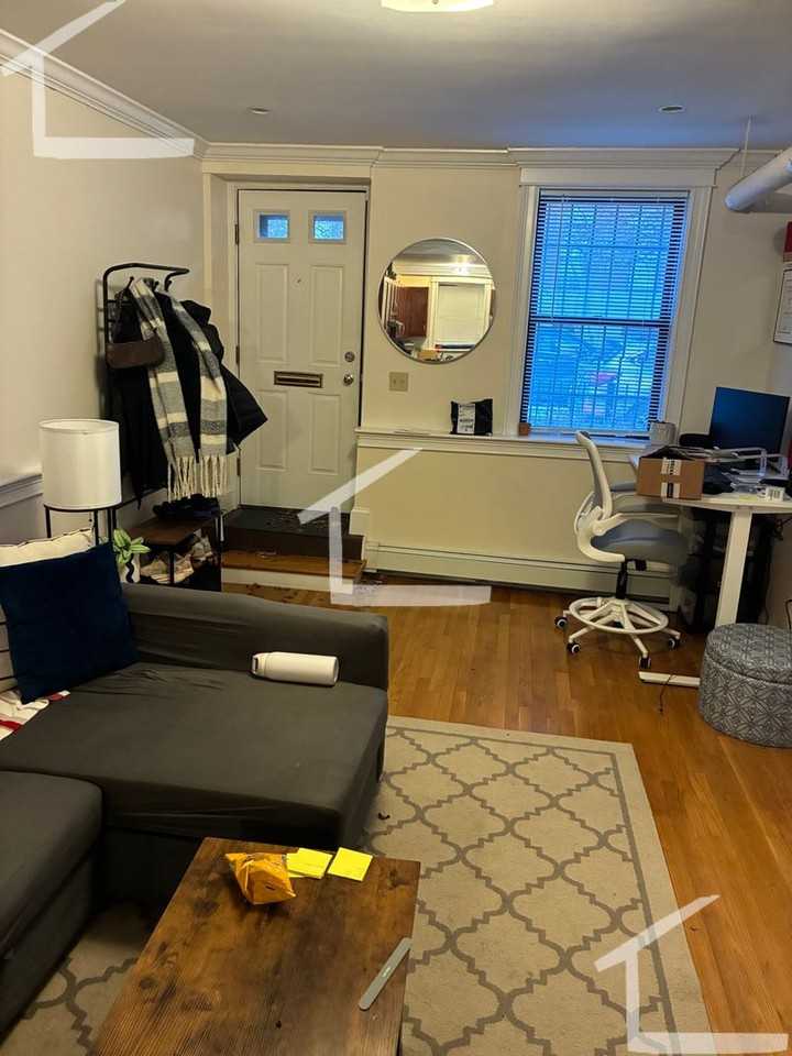 39 Glenville Ave - Photo 3 of 12