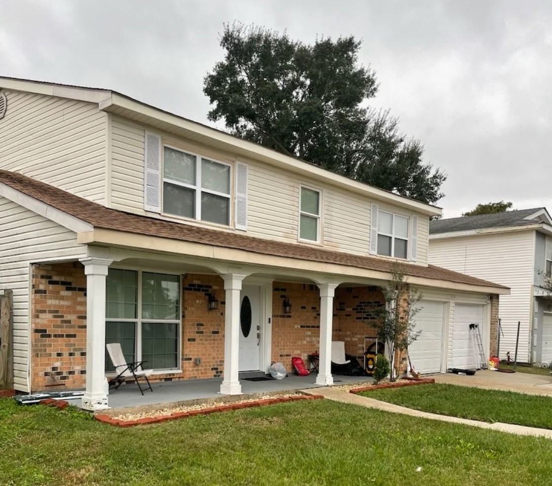 3805 N Deerwood Dr - Photo 2 of 18