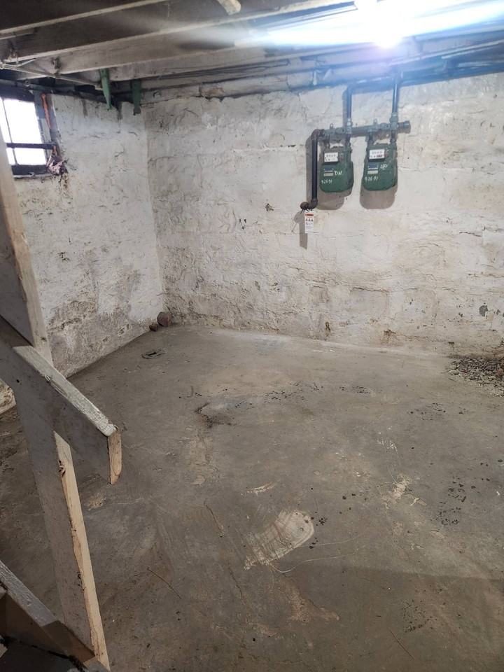 9720 DENISON AVE - Photo 3 of 50