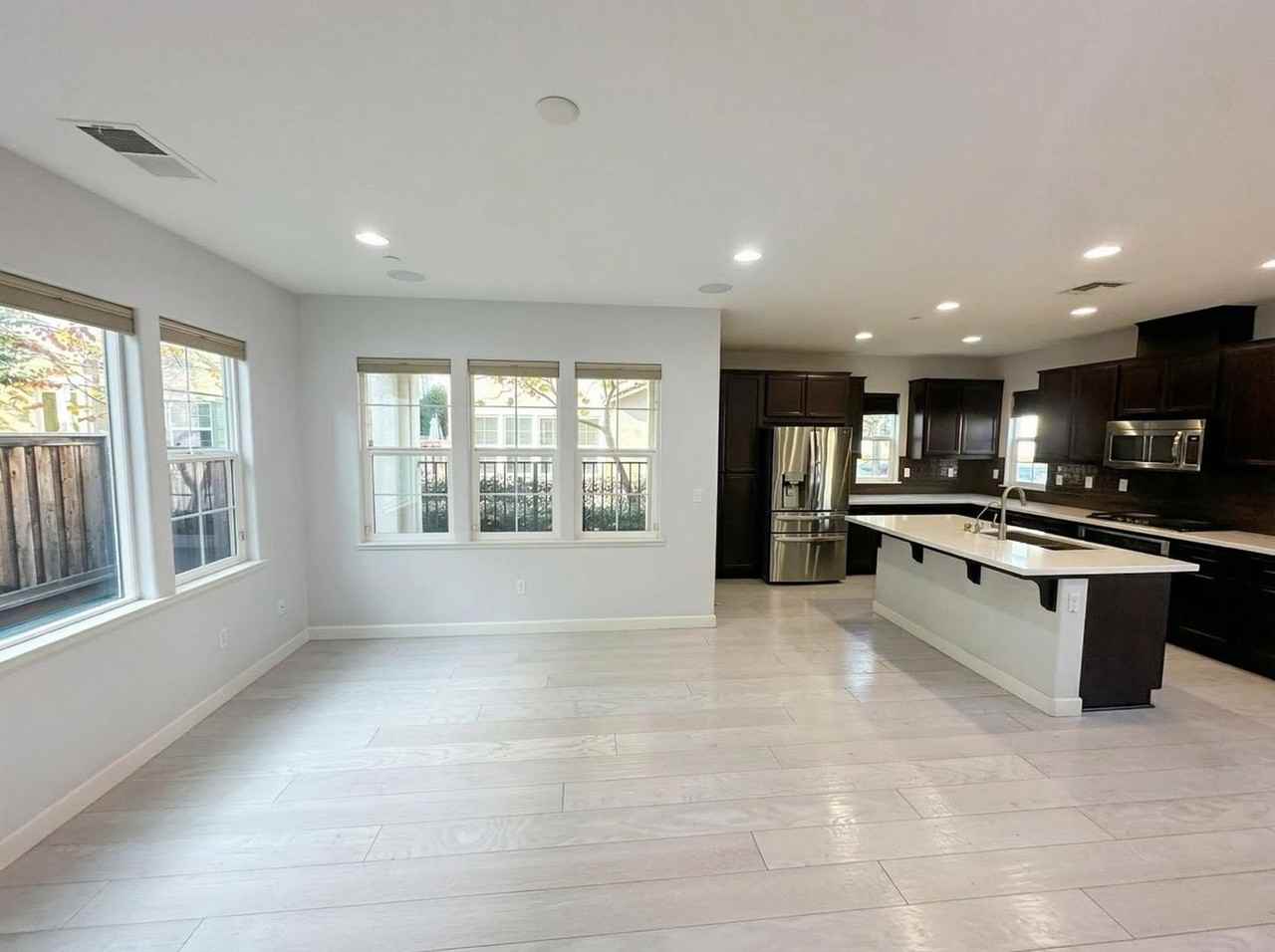 1510 Glenn St - Photo 7 of 36