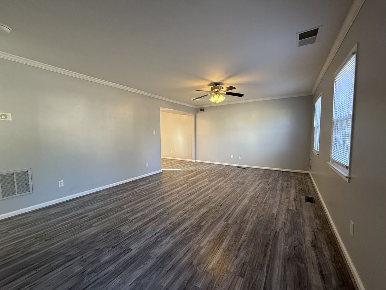 179 Colony Rd - Photo 3 of 18