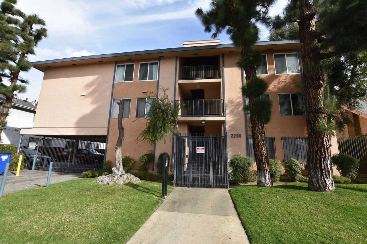 2200 6Th Ave - Photo 5 of 5