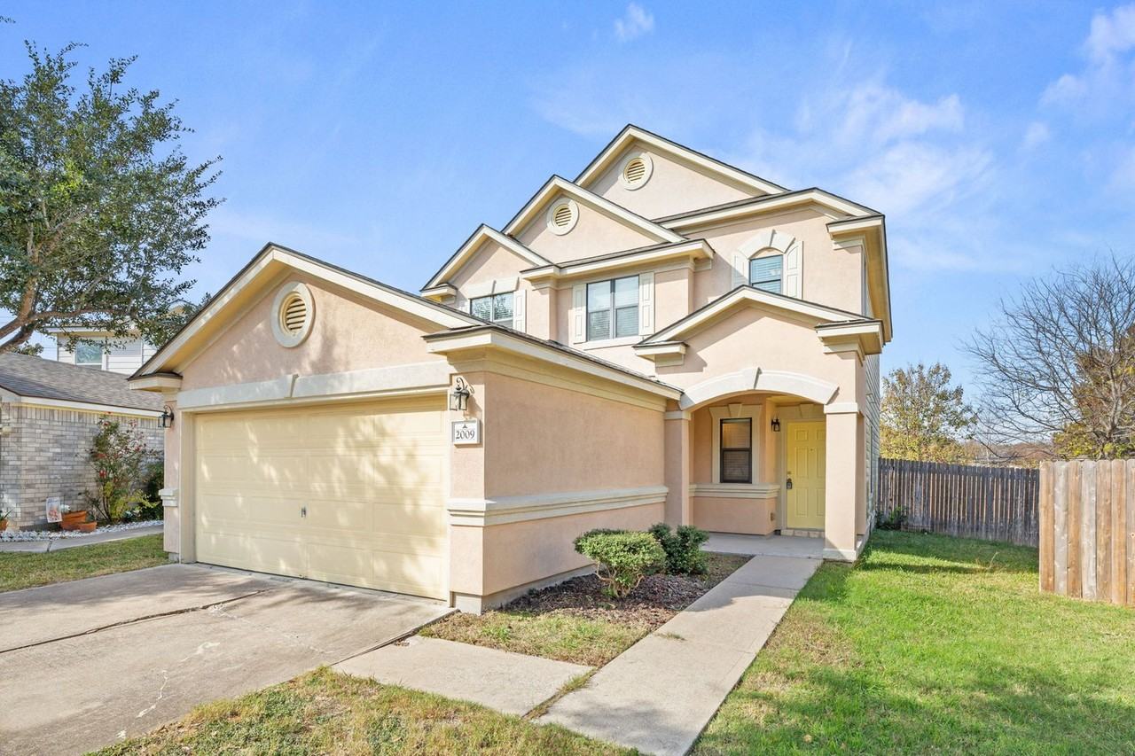 2009 Perkins Pl - Photo 3 of 35