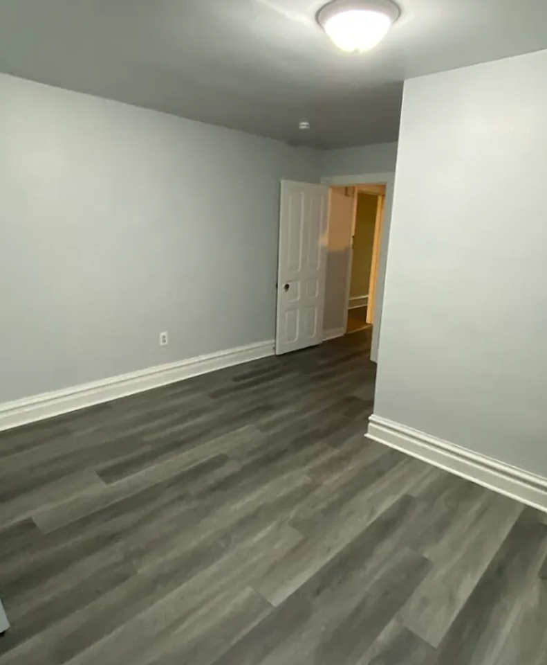 339 King St - Photo 4 of 10