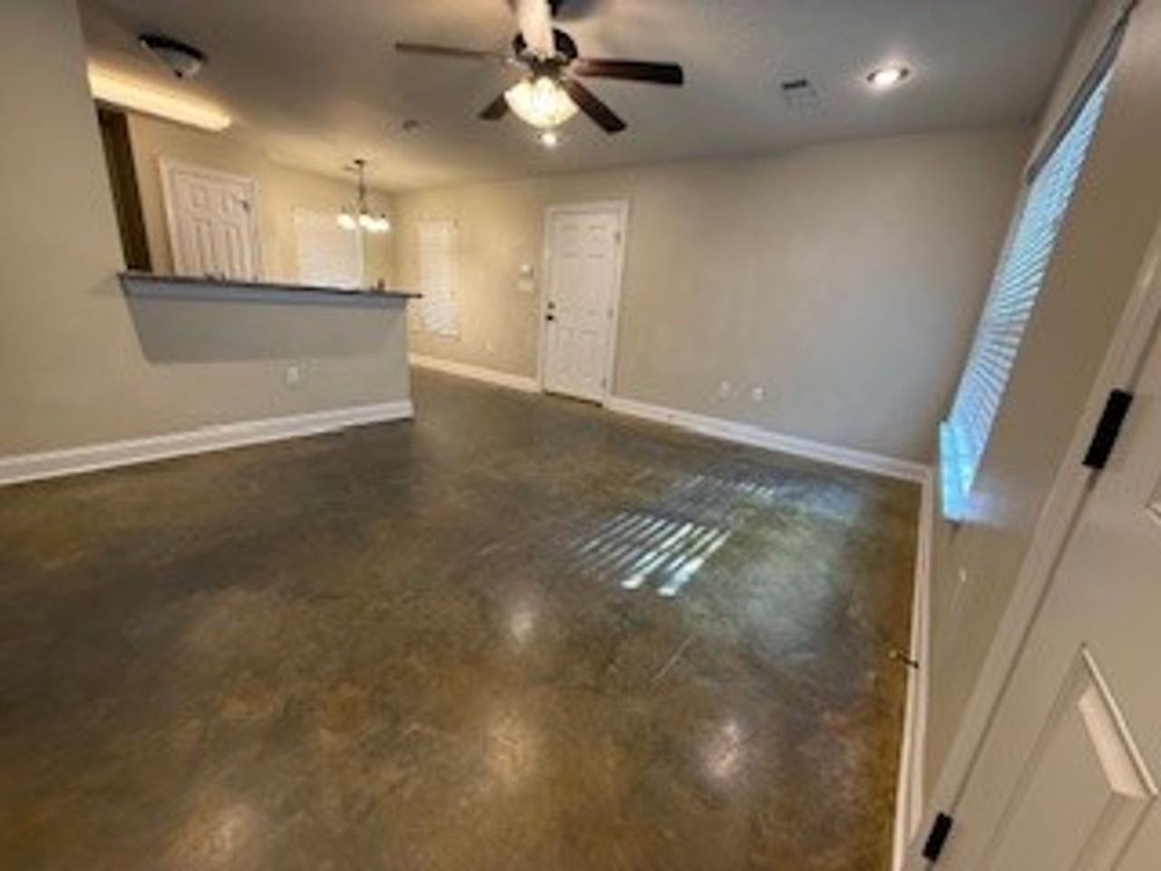 46088 N Baptist Rd - Photo 4 of 24