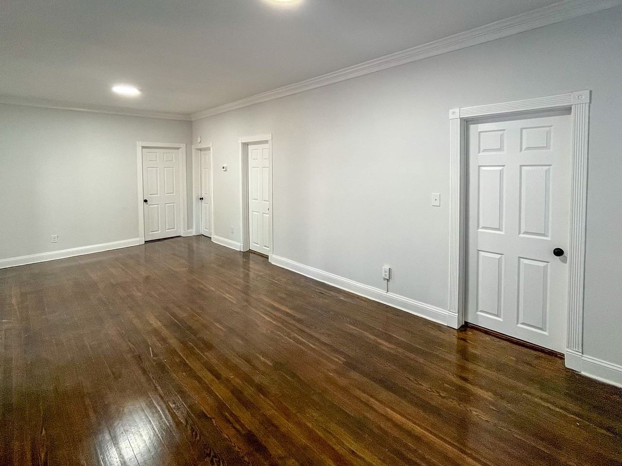 123 John St - Photo 5 of 25